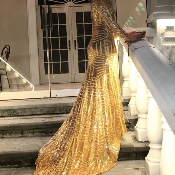 Prom dress - Picture 3 of 4